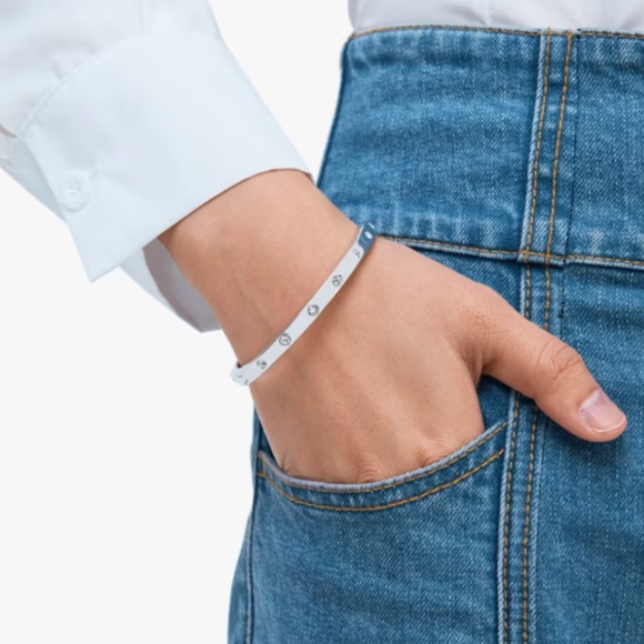 Kate Spade Set in Stone Hinged Silver Bangle - Picture 4 of 4